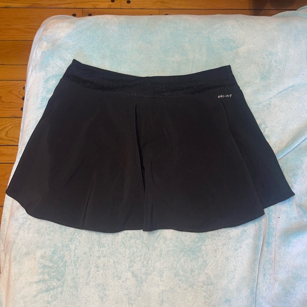 Nike drifit athletic skirt - Picture 3 of 3